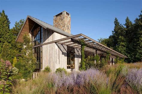Gorgeous Country Home In Oregon Features Barn Like Details Barn House