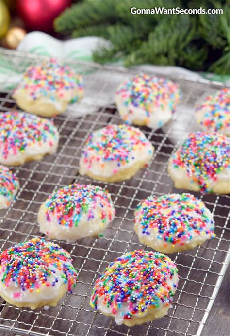 The resulting sugar cookies are even better than the originals. Italian Christmas Cookies - Gonna Want Seconds