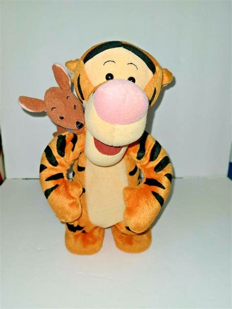 1999 Disney Winnie The Pooh Bouncing Tigger And Roo Plush Toy Bounce Talk Sings Ebay
