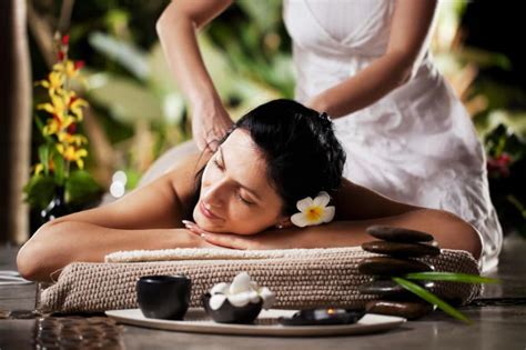 7 Traditional Thai Massage Benefits Plus Side Effects Maple Holistics Real Ingredients Real