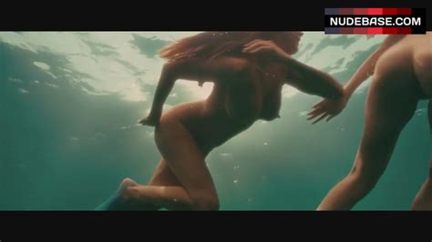 Kelly Brook Swimming Full Nude Piranha D NudeBase