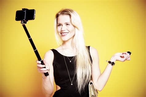 Rollei Launches Four Yes Four New Selfie Sticks