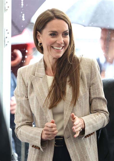 Kate Middleton Visits The Air Tattoo At Raf Fairford In Fairford 07