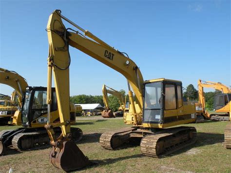 Cat E120b Hydraulic Excavator