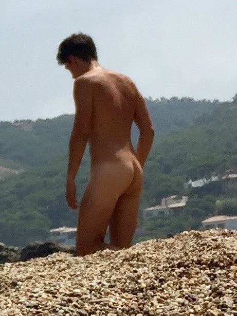 Sexy Guy Naked Ass Beach Spycamfromguys Hidden Cams Spying On Men