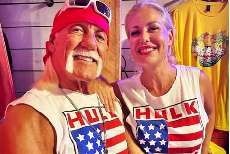 Meet Sky Daily Wwe Legend Hulk Hogans Third Wife Who Is Also A Yoga