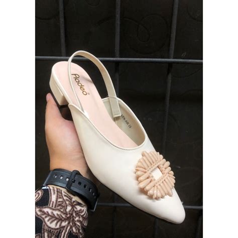 Jual Sepatu Sandal Wanita Fladeo Pin Biskuit Hak 3cm Shopee Indonesia