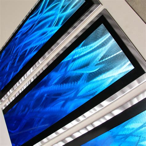 Abstract paintings and wall art generally seem at home in contemporary and modern settings with a neutral backdrop and sleek, straight lines. Modern Abstract Metal Wall Art Painting Sculpture Home ...