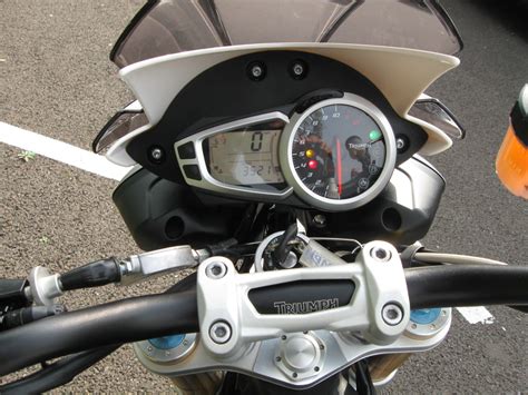 I bought this bike from laguna motorcycles last october. Triumph SPEED TRIPLE R 1050 white ohlins brembo grab rail ...