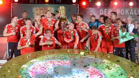 Dfb Pokal Der Fc Bayern Holt Sich Das Triple Mit Einem Sieg Im Dfb