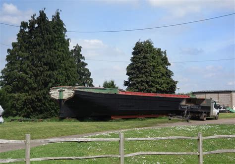 Old Barge At Stoke Lock © Des Blenkinsopp Geograph Britain And Ireland