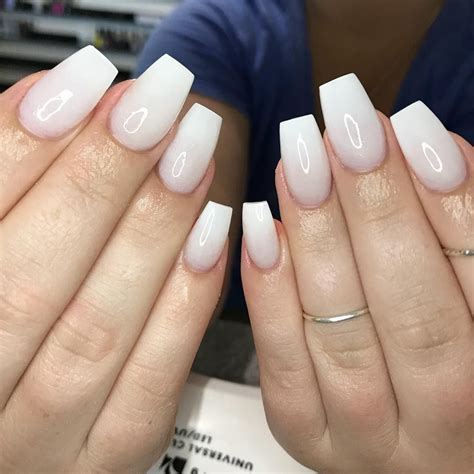 Coffin Milky White Acrylic Nails - Nail and Manicure Trends Najděte stock snímky na téma pink white acrylic nails insulated nail v hd a miliony dalších stock fotografií, ilustrací a vektorů bez autorských poplatků ve sbírce shutterstock.