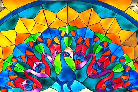 Livro com estampas e padronagens artdeco. About Stained Glass | Stained Glass - Bel Art