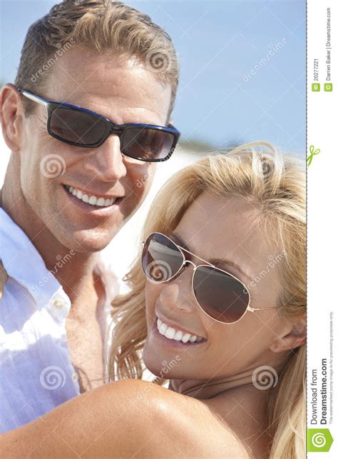 Happy Woman Man Couple In Sunglasses At Beach Stock Image Image Of Teeth Beach 20277221