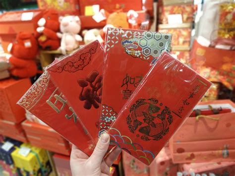 Red Envelope Hong Bao 🧧 What Are They Whats The Story