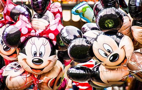 Hd Wallpaper Minnie Mouse And Mickey Mouse In Disneyland Paris