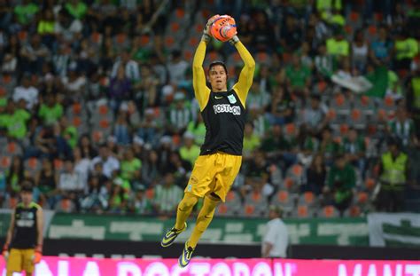Universidad católica no tuvo nada que hacer en su estreno en copa libertadores contra atlético nacional de colombia. Atlético Nacional on Twitter: "Imágenes del partido de ...