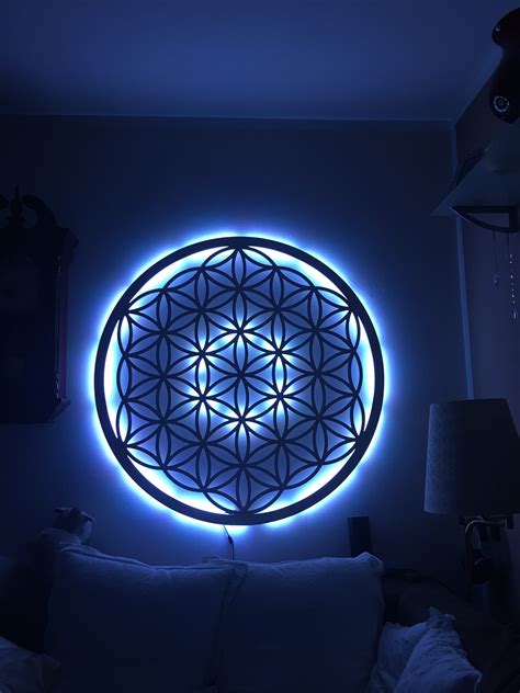 Die Blume des Lebens mit LED Strip beleuchtet | Karl Mueck