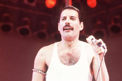 Freddie Mercury Didnt Tell Best Friend He Had Aids