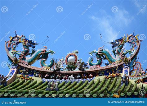 Twin Dragons Statue On Chinese Temple Roof Stock Image Image Of East