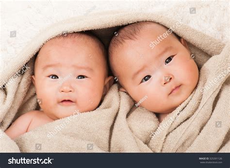 4 222件の「asian twin girl」の画像、写真素材、ベクター画像 shutterstock