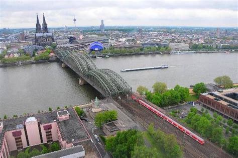 It's grown over the years. Cologne Cathedral & Hohenzollern Bridge, Germany (Có hình ...