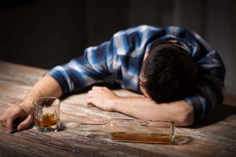 Dampak Minuman Beralkohol Bagi Kesehatan