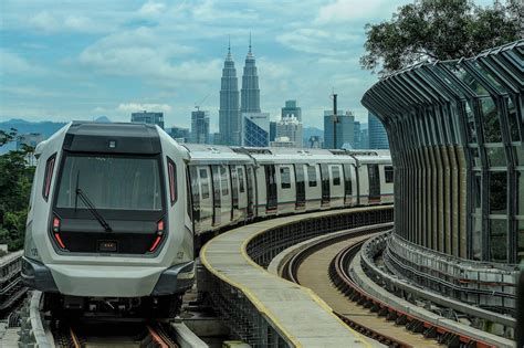 Singapore and malaysia have agreed to build a but at the moment there are 3 trains going. MRT Corp awards all SSP Line work packages - The Malaysian ...