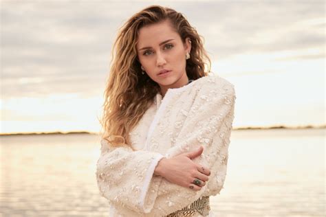 Cover Star Miley Cyrus On Her Marriage To Liam Hemsworth Her Queer