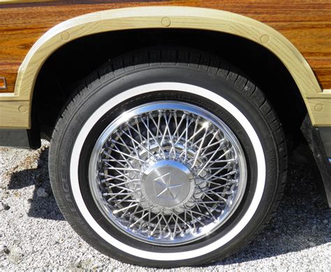 1982 88 Chrysler 14 Inch Wire Wheel Cover Classic Cars Today Online