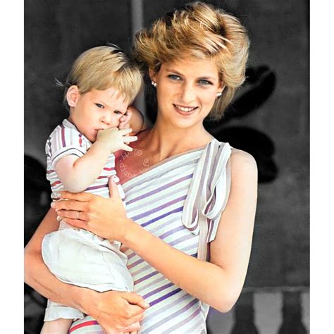 Diana Williams Diana Fashion Heart Pictures Royal Life Lady Diana