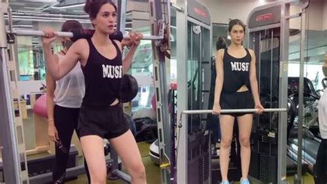 Kriti Sanon Raises The Bar With Her Latest Workout To Get Toned Legs