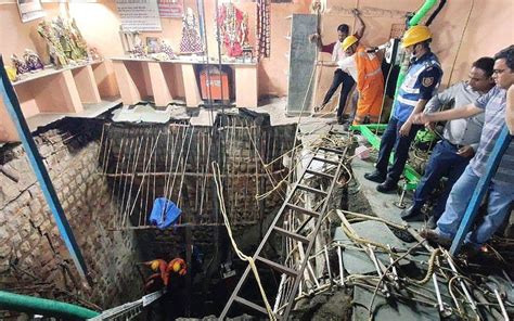 dozens dead after indian temple collapses plunging worshippers into well dnyuz
