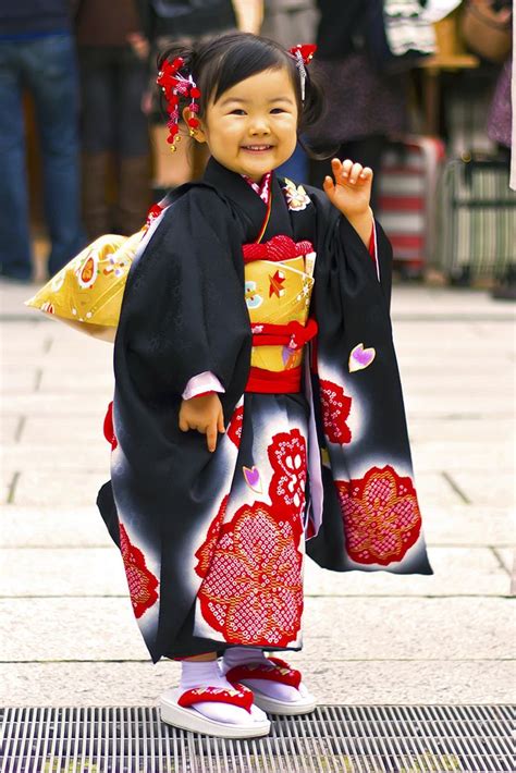 Anniversaire Au Japon Habillement Japonais Enfants Japonais Et Kimono Japonais
