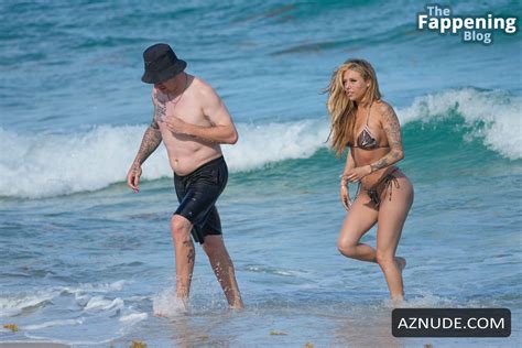 Kenzie Werner Sexy Seen With Johnny Manziel Shows Off Her Hot Body At