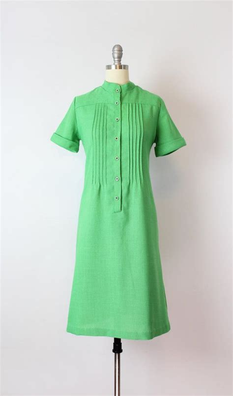 Vintage 60s Mod Dress 1960s Lime Green Dress Pintuck Shift Etsy デザイナーファッション 衣類 ドレス