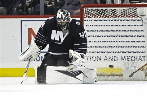 When you visit any website, it may store or retrieve information on your browser, mostly in the form of cookies. Jaroslav Halak est blessé et ratera au moins six semaines ...
