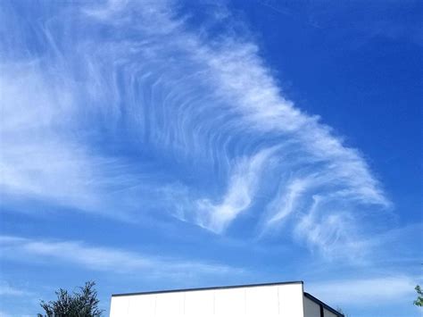 I Noticed These Strange And Beautiful Cirrus Clouds Over Western Fort