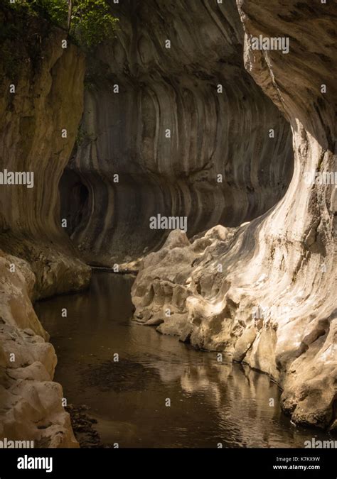 Karst Cave Stone Flow Hi Res Stock Photography And Images Alamy