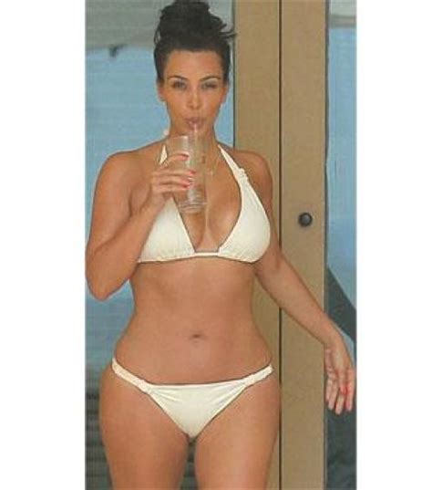 Igazán dögös bikiniben a nászutas Kim Kardashian Blikk