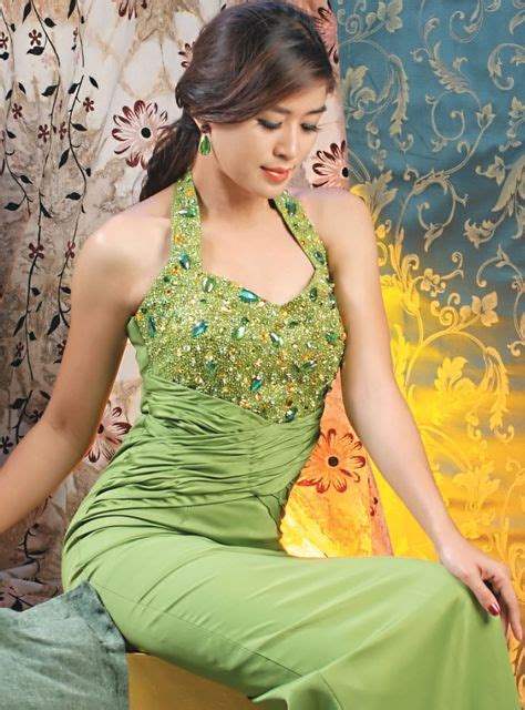 Eaindra Kyaw Zin Burmese Girls Traditional Dresses Fashion