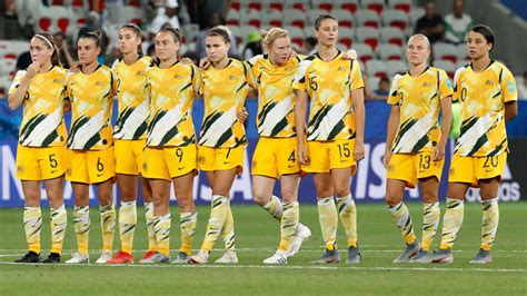 Australian Men Women Soccer Players Close Gender Pay Gap Sports