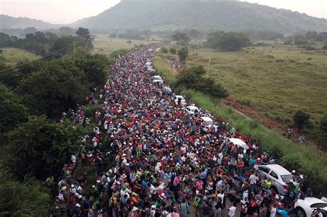 Migrants Begin To Struggle As Caravan Advances In Mexico