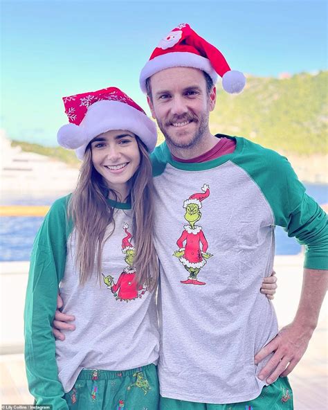 Victoria And David Beckham Lead The Stars Sharing An Insight Into Their Christmas Daily Mail