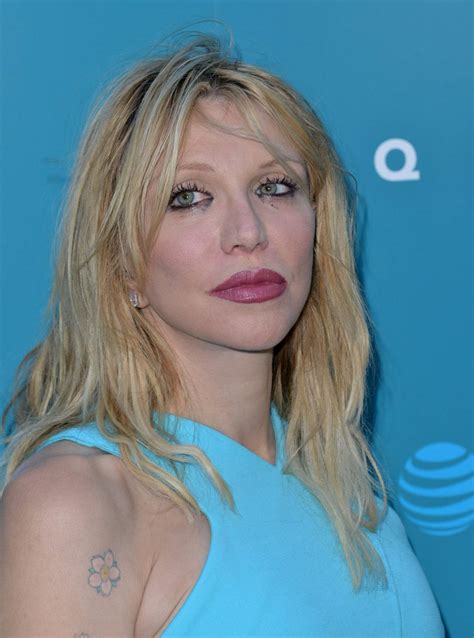 Courtney Love At ‘equals Premiere In Hollywood 07072016 Hawtcelebs