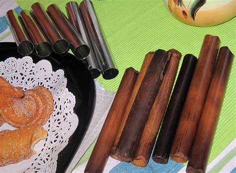 No hay nada mejor que saber aprovechar al máximo los alimentos que tenemos en casa. Mis Recetas de Cocina: Cuernitos.