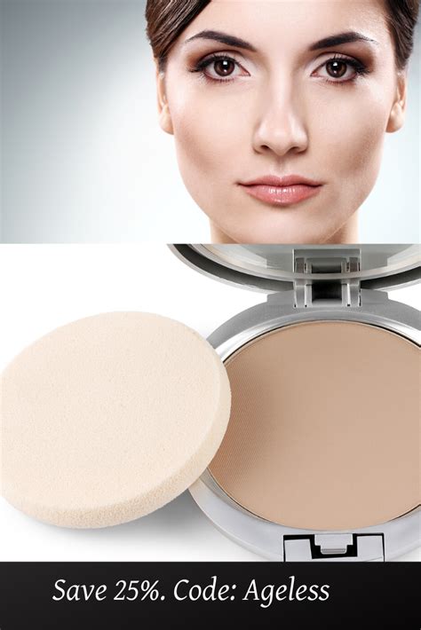 Pressed Mineral Foundation With Vitamin For A Natural Silky Finish