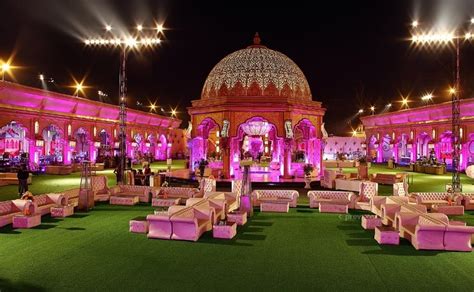 The wedding venues in delhi that we provide might be an opulent garden or a candlelit beachside, that is completely your choice. GT Karnal Road Delhi - A Wedding Destination In Itself