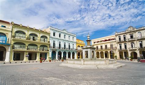 Old Havana Plaza Vieja 11274172l Cestujeme Světem