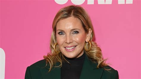 June Diane Raphael To Lead New Nbc Bewitched Style Comedy Something